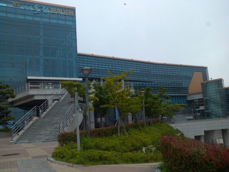 3-1. Yeongdo Library(out)