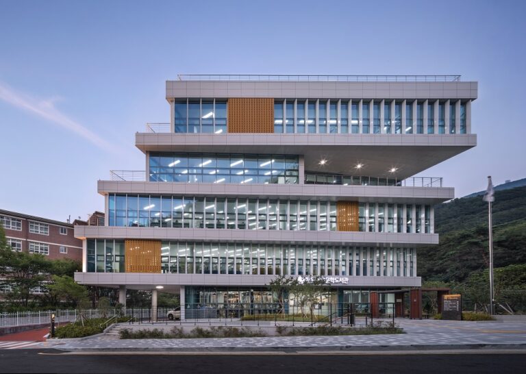 6-1. Haeundae Humanities Library(out)