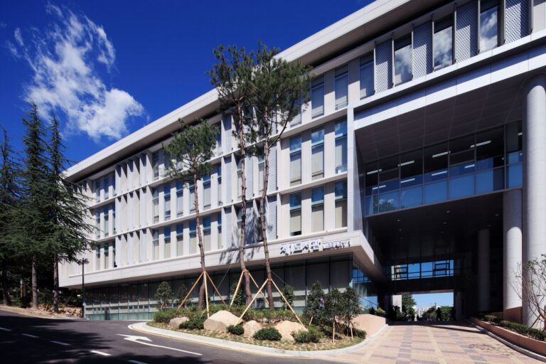 23-1. Pusan National University Library(Central Library-out)