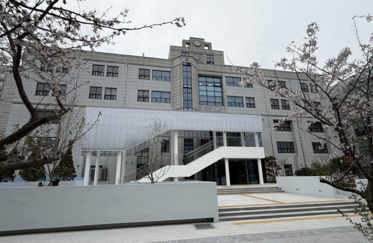 25-1. National Korea Maritime & Ocean University Library(main-out)