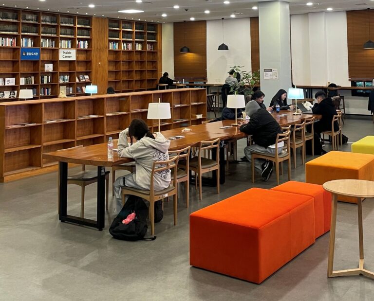 28-2. Busan University of Foreign Studies Central Library(in1)B