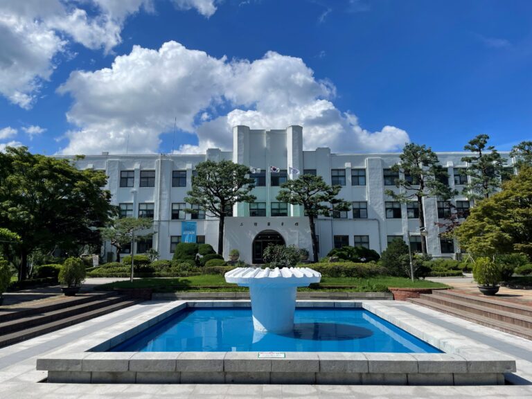 35-1. Jeongdok Public Library(out)